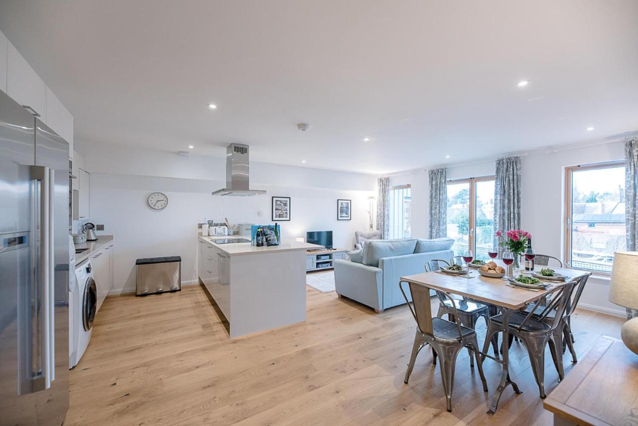 2 Deben Wharf, Woodbridge Apartment ภายนอก รูปภาพ