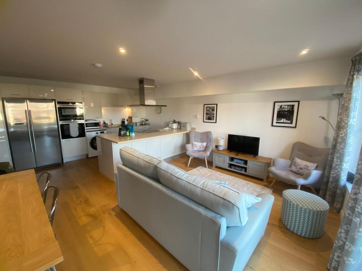 2 Deben Wharf, Woodbridge Apartment ภายนอก รูปภาพ