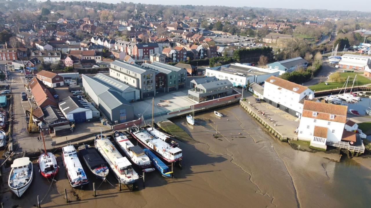 2 Deben Wharf, Woodbridge Apartment ภายนอก รูปภาพ